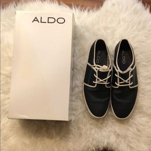 Men’s Navy Aldo Strasters Sneaker size 40